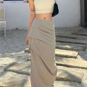 Chic Asymmetrical Beige Skirt